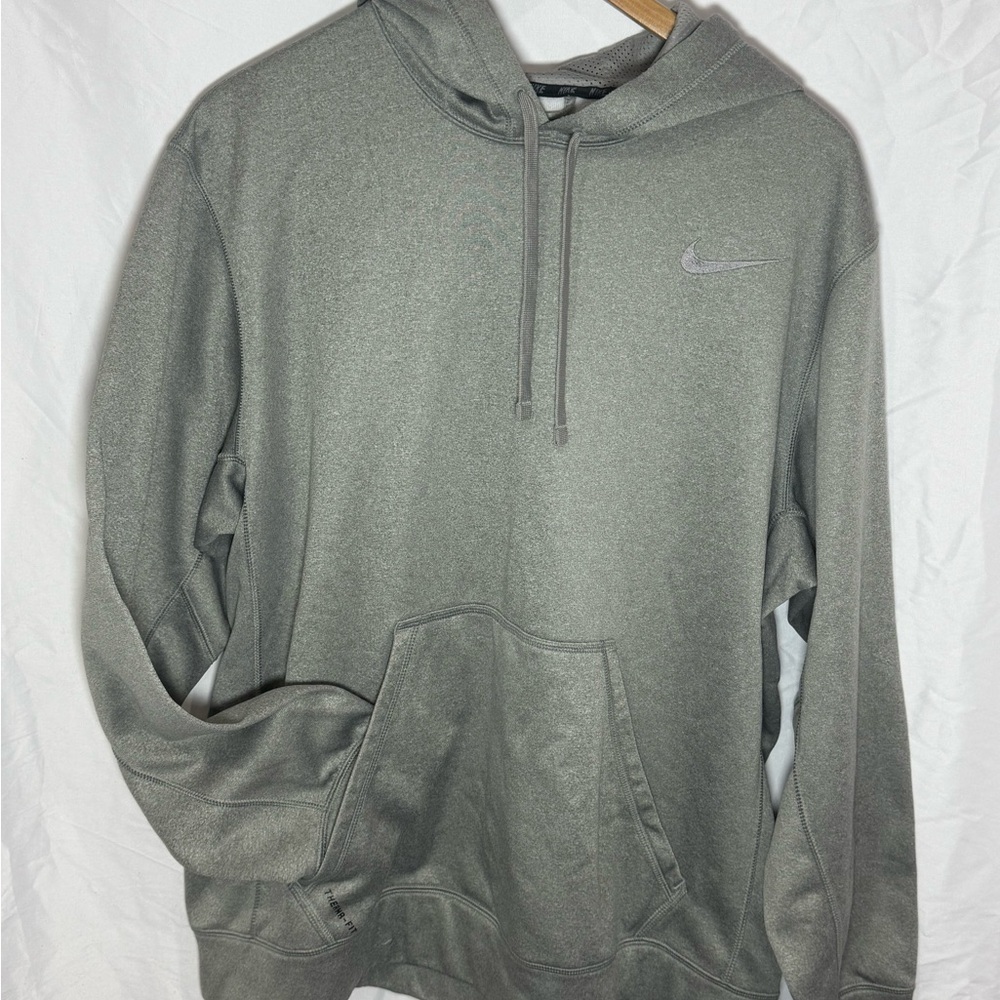 Nike Therma-FIT Men's Silver/Gray Hoodie | Men’s Size XL